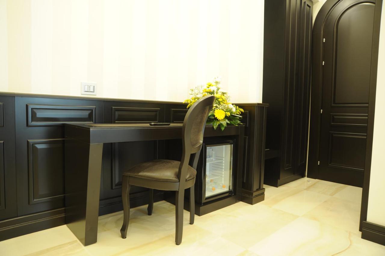 פויג'ה Muro Torto Suite - Struttura Sanificata Giornalmente Con Ozono E Prodotti Specifici Conformi Al Decalogo Del Ministero Salute - Personale Sottoposto A Test Sierologico Periodicamente מראה חיצוני תמונה