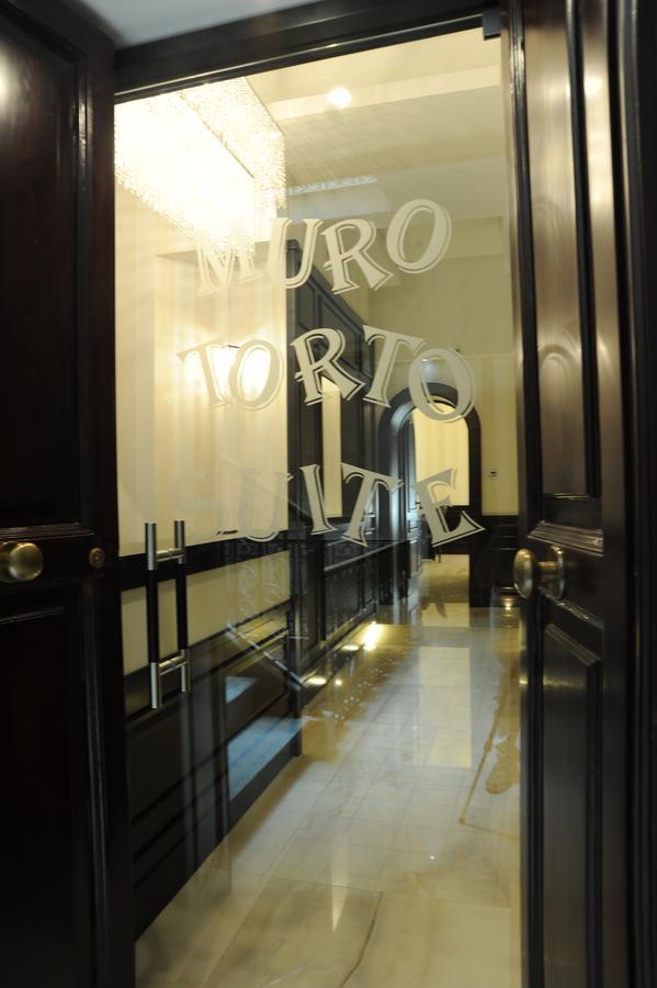 פויג'ה Muro Torto Suite - Struttura Sanificata Giornalmente Con Ozono E Prodotti Specifici Conformi Al Decalogo Del Ministero Salute - Personale Sottoposto A Test Sierologico Periodicamente מראה חיצוני תמונה