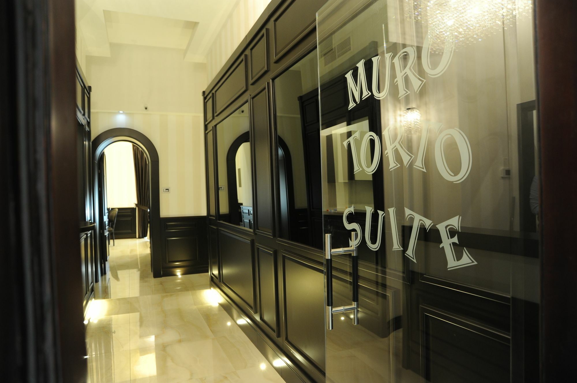 פויג'ה Muro Torto Suite - Struttura Sanificata Giornalmente Con Ozono E Prodotti Specifici Conformi Al Decalogo Del Ministero Salute - Personale Sottoposto A Test Sierologico Periodicamente מראה חיצוני תמונה